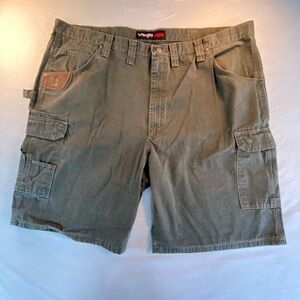 Wrangler RIGGS Workwear Ripstop Ranger Cargo Shorts sz 44 - Army Green